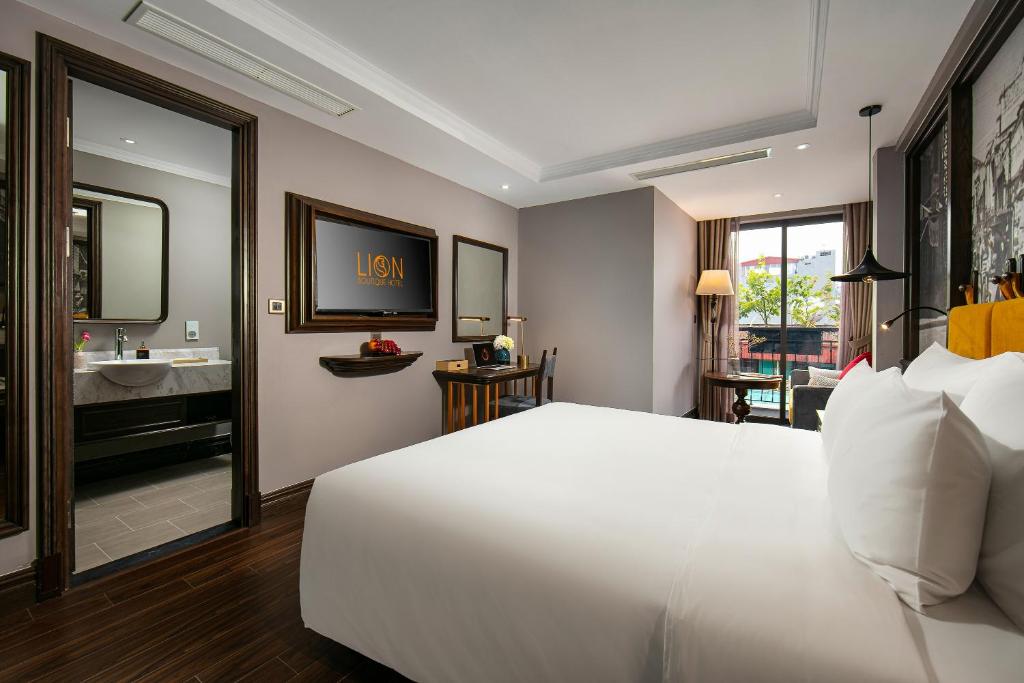 Same amazing tour – choose your comfort level